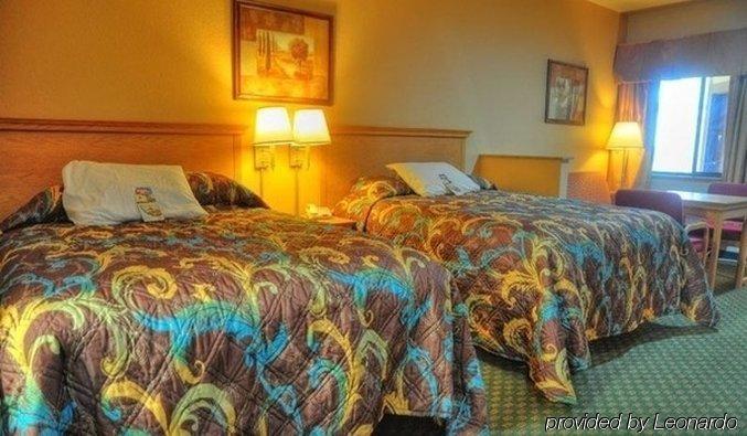 Lone Star And Motel 2*