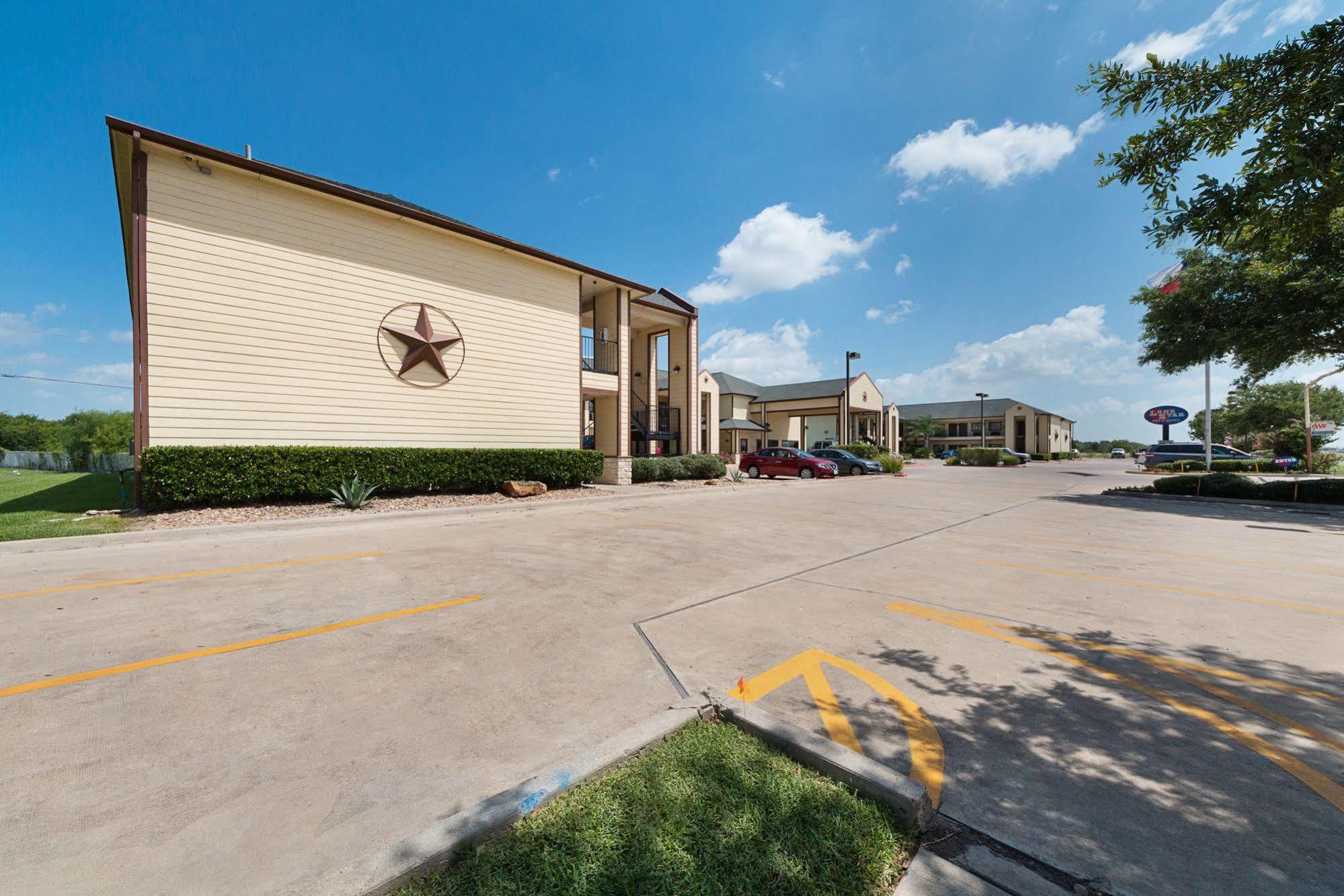 Lone Star And Victoria