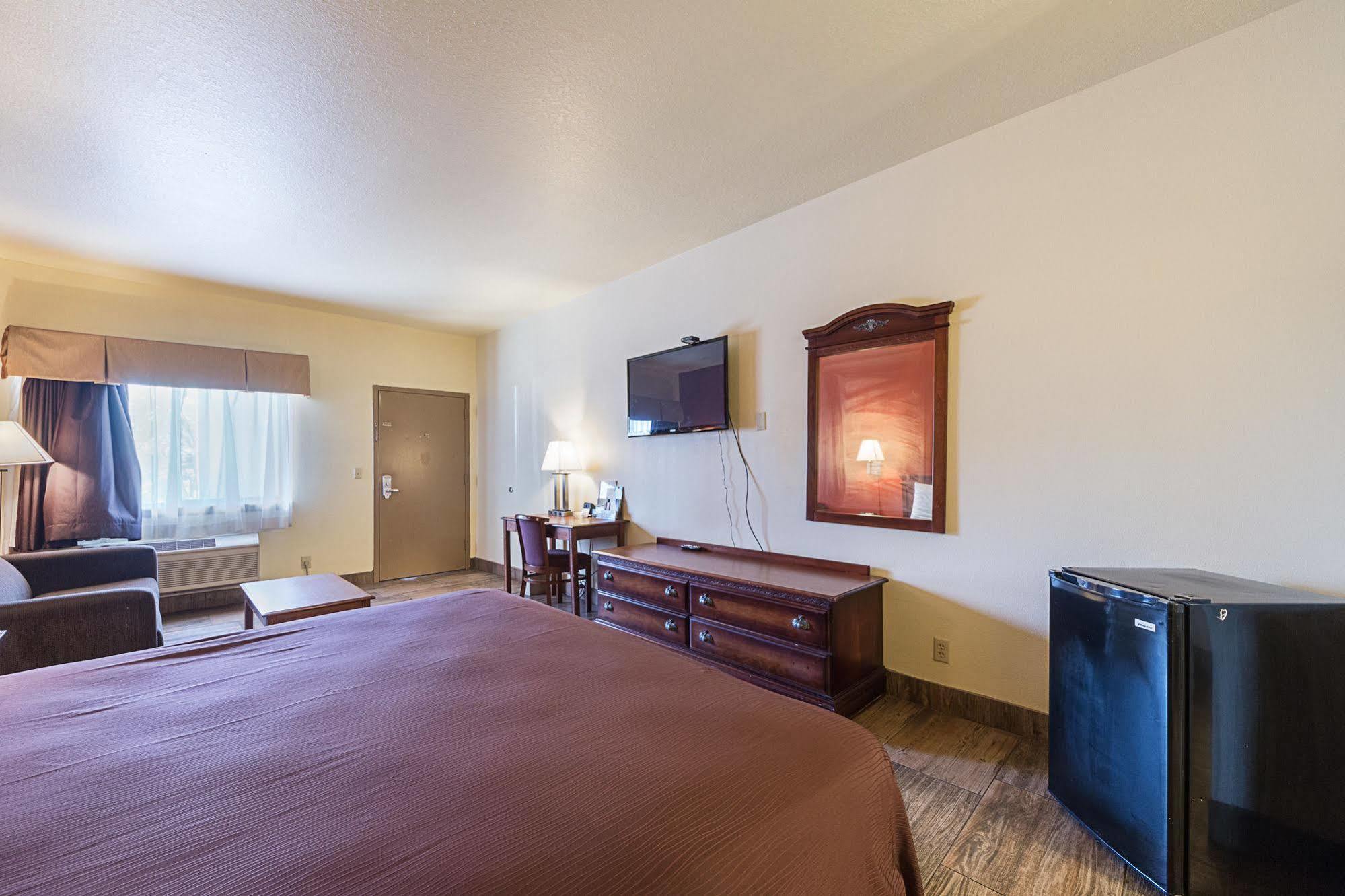 Motel Lone Star And 2*